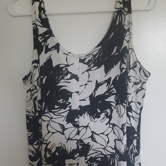 Monochrome Floral Midi Dress - Picture 6 of 7